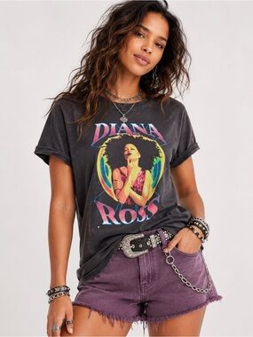 Diana Ross | 100% COTTON | Graphic Tee | Vintage Inspired | size S